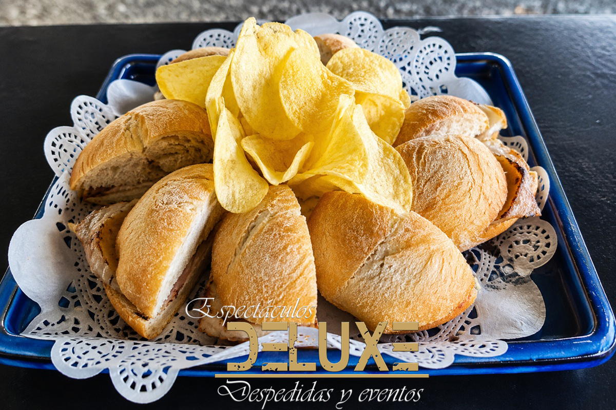 Comida de capeas en Carmona, Sevilla